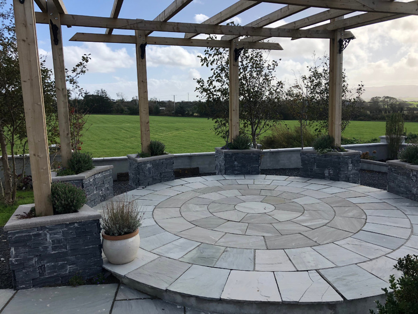 circular patio in garden